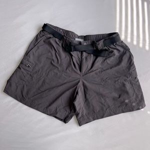 Columbia Women Outdoor utility shorts size M